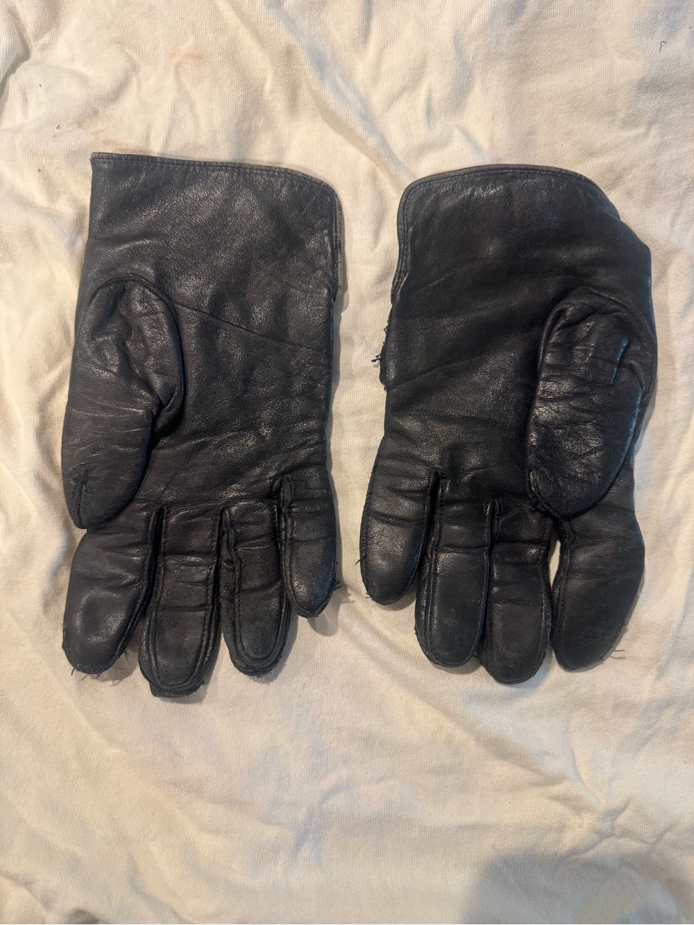 Men's Black Leather Riding Gloves - Classic Style